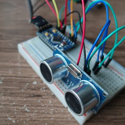 HC-SR04 и Arduino - схема подключения
